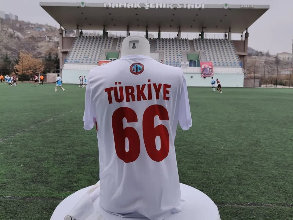 8. GELENEKSEL HALİL ÜNLER FUTBOL TURNUVASI ÖDÜL TÖRENİ — fotoğraf 3