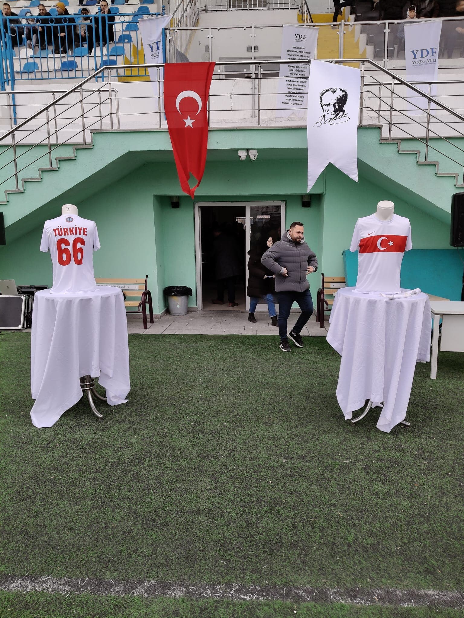 8. GELENEKSEL HALİL ÜNLER FUTBOL TURNUVASI ÖDÜL TÖRENİ — fotoğraf 1