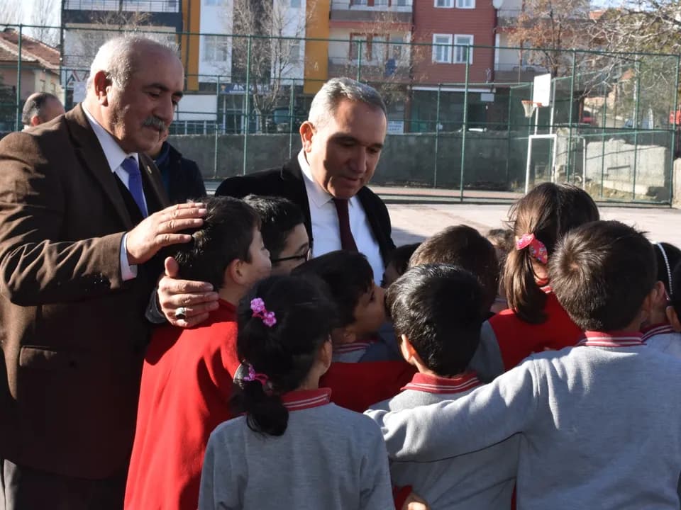 KADIŞEHRİNDE ÖĞRENCİLERE SOSYAL YARDIM DESTEĞİ — fotoğraf 4