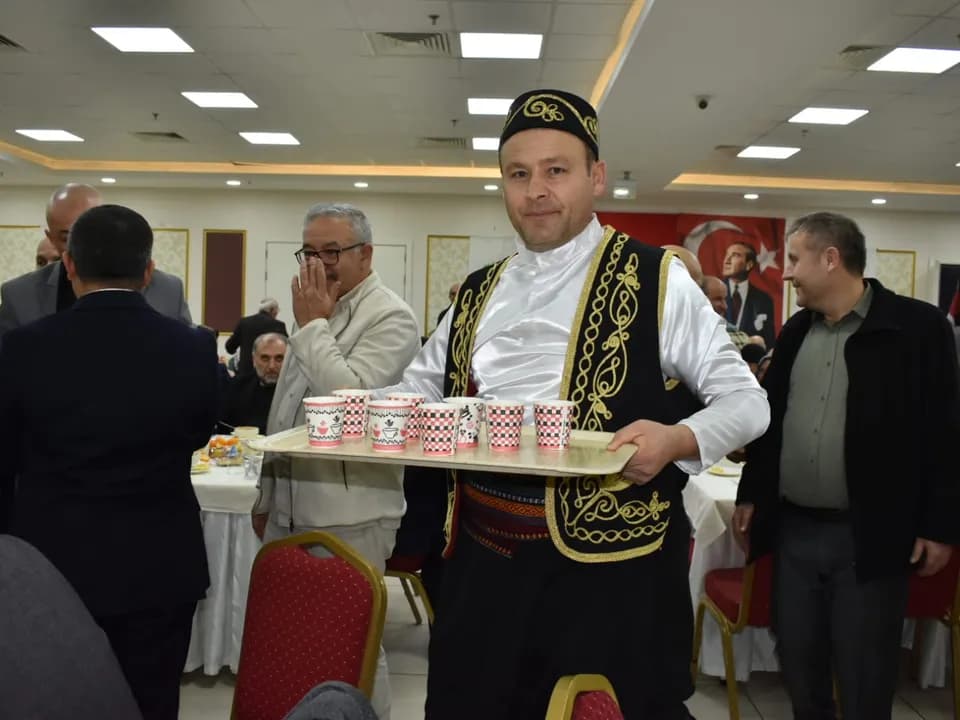 YOZGATLI DERNEKLER FEDERASYONU ARABAŞI ETKİNLİĞİ — fotoğraf 16