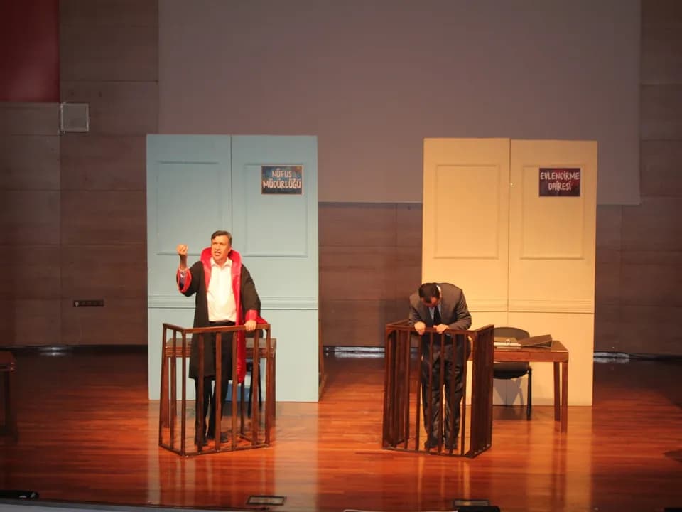 ”BİR MEMLEKET HİKAYESİ” SEYİRCİYLE BULUŞTU — fotoğraf 2