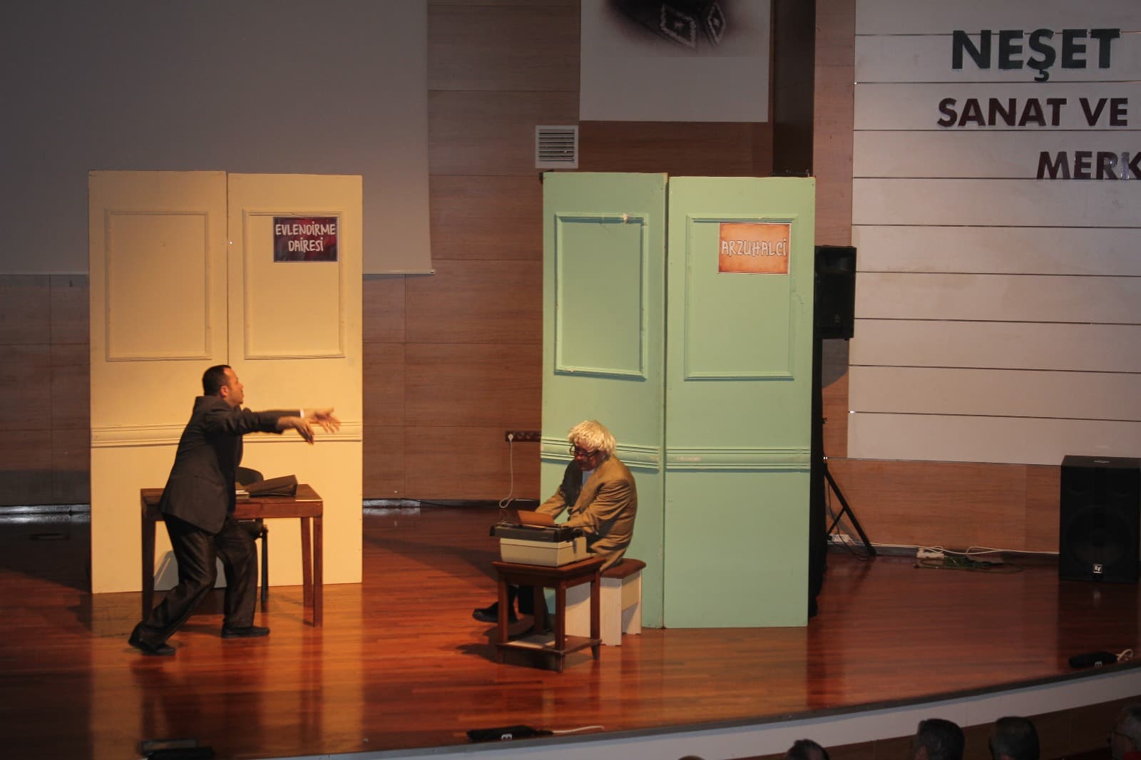 ”BİR MEMLEKET HİKAYESİ” SEYİRCİYLE BULUŞTU — fotoğraf 7