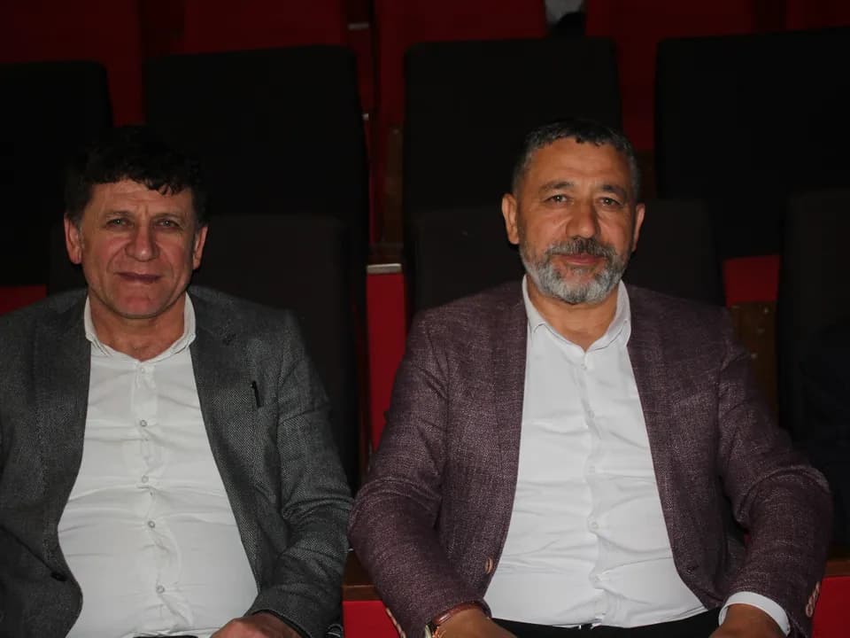 ”BİR MEMLEKET HİKAYESİ” SEYİRCİYLE BULUŞTU — fotoğraf 18
