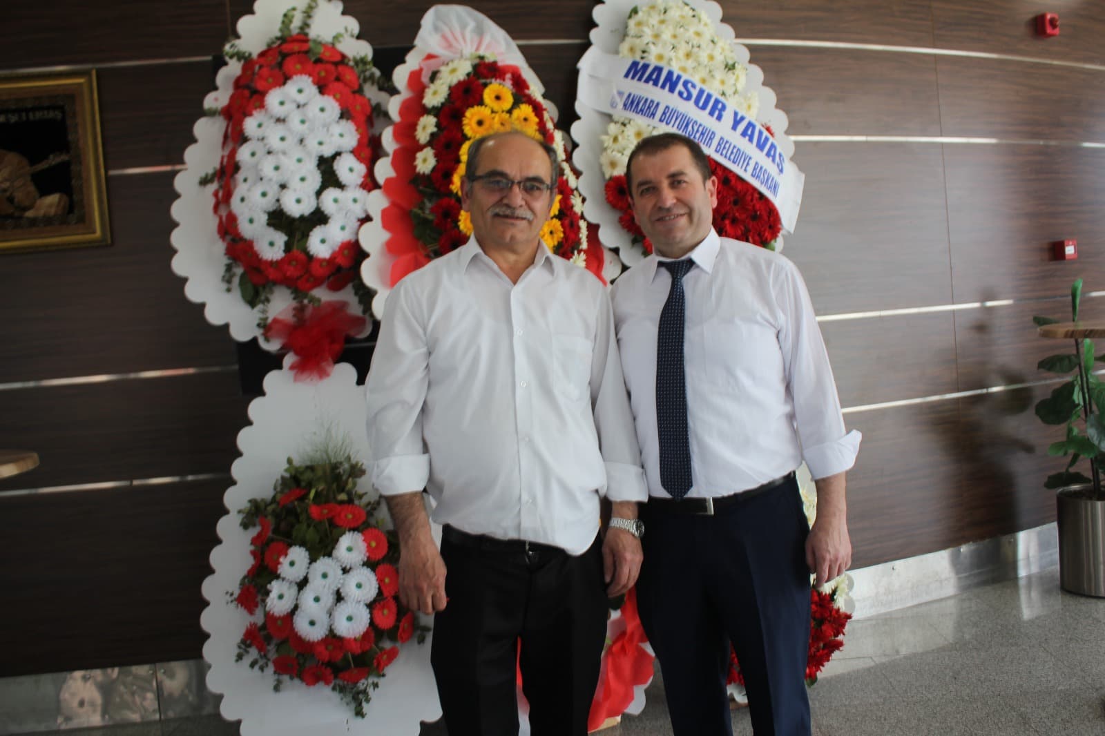 ”BİR MEMLEKET HİKAYESİ” SEYİRCİYLE BULUŞTU — fotoğraf 22