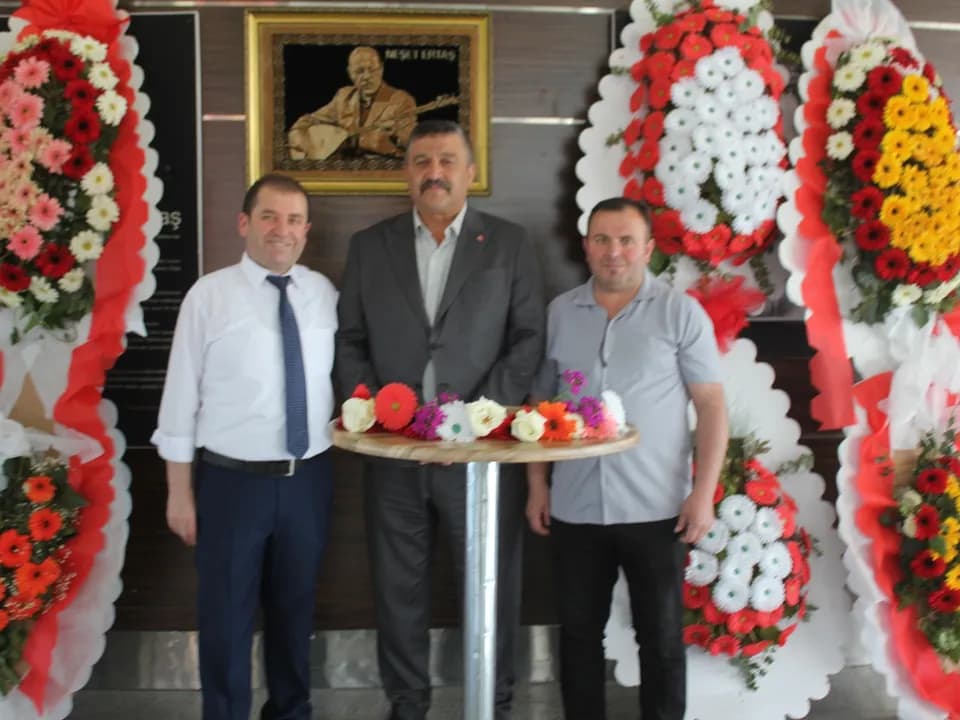 ”BİR MEMLEKET HİKAYESİ” SEYİRCİYLE BULUŞTU — fotoğraf 26