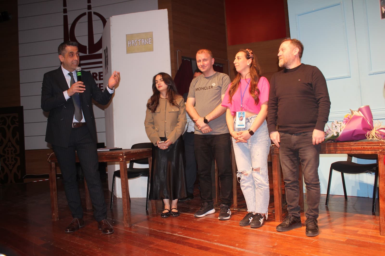 ”BİR MEMLEKET HİKAYESİ” SEYİRCİYLE BULUŞTU — fotoğraf 37