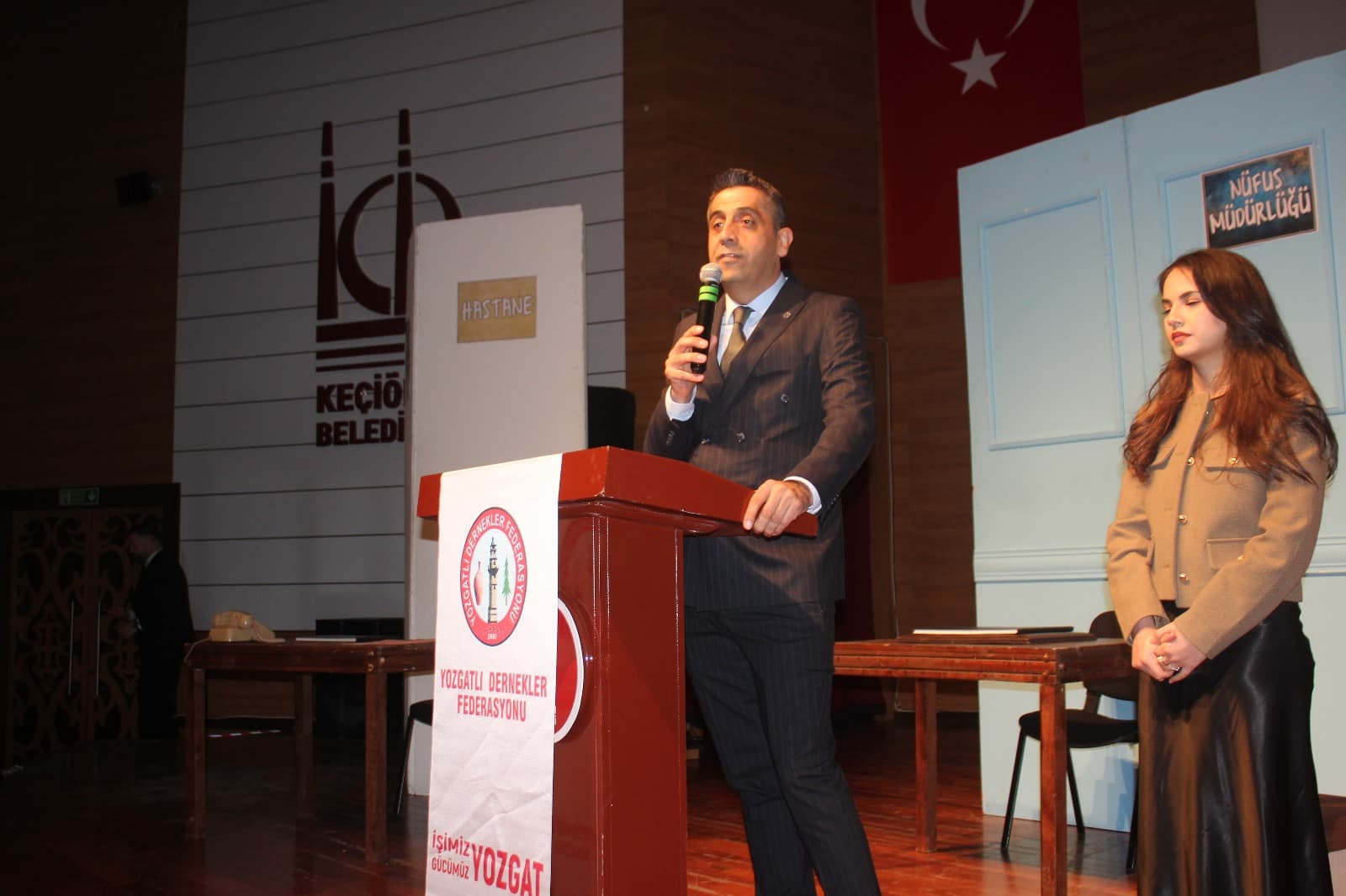 ”BİR MEMLEKET HİKAYESİ” SEYİRCİYLE BULUŞTU — fotoğraf 52