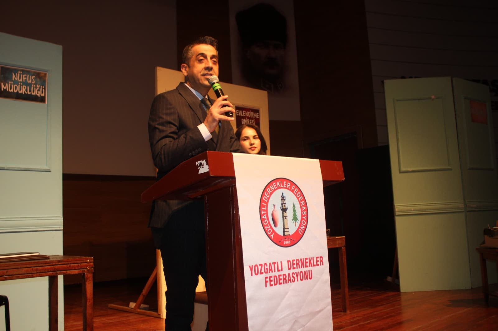 ”BİR MEMLEKET HİKAYESİ” SEYİRCİYLE BULUŞTU — fotoğraf 57