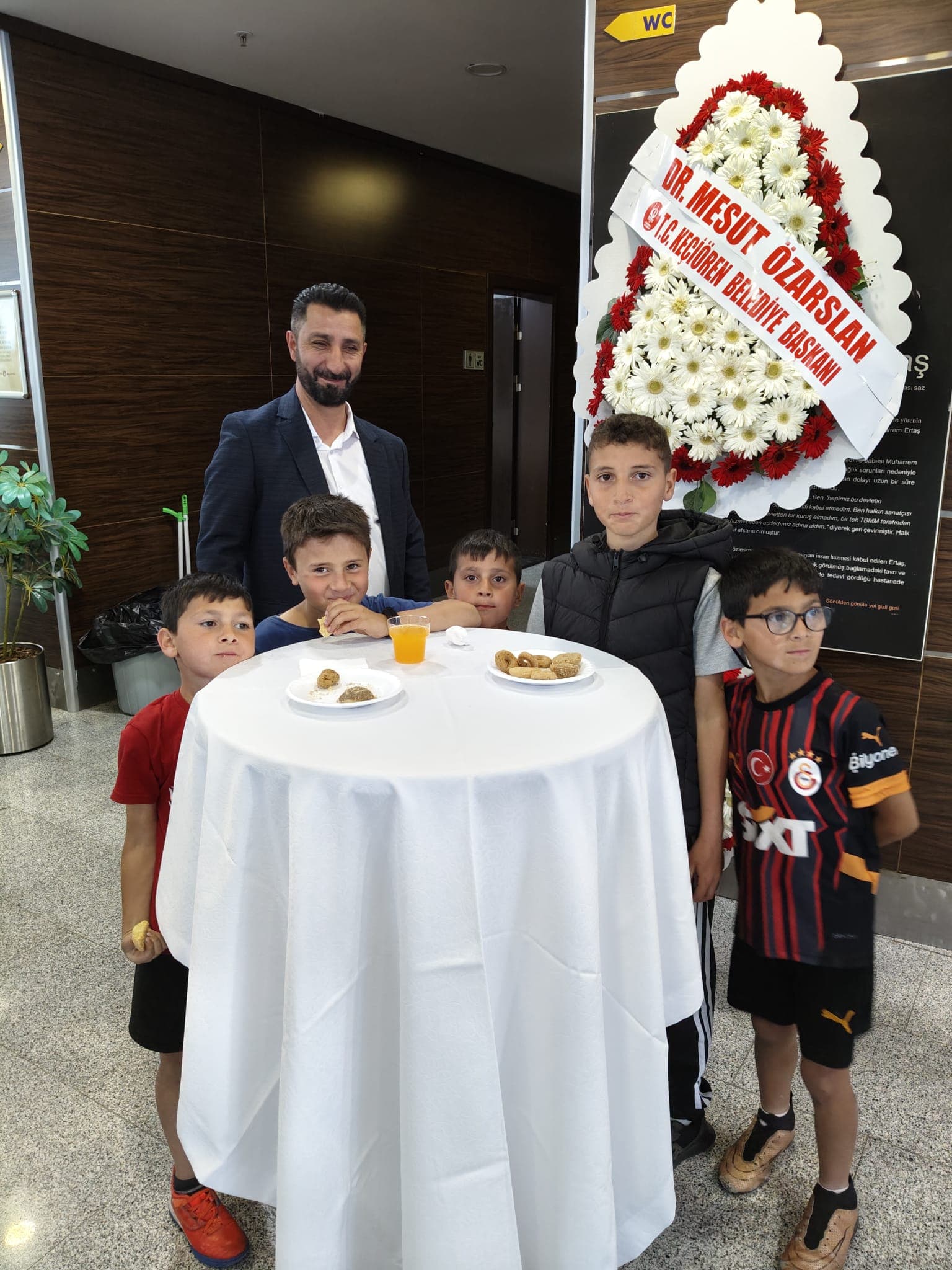”BİR MEMLEKET HİKAYESİ” SEYİRCİYLE BULUŞTU — fotoğraf 66